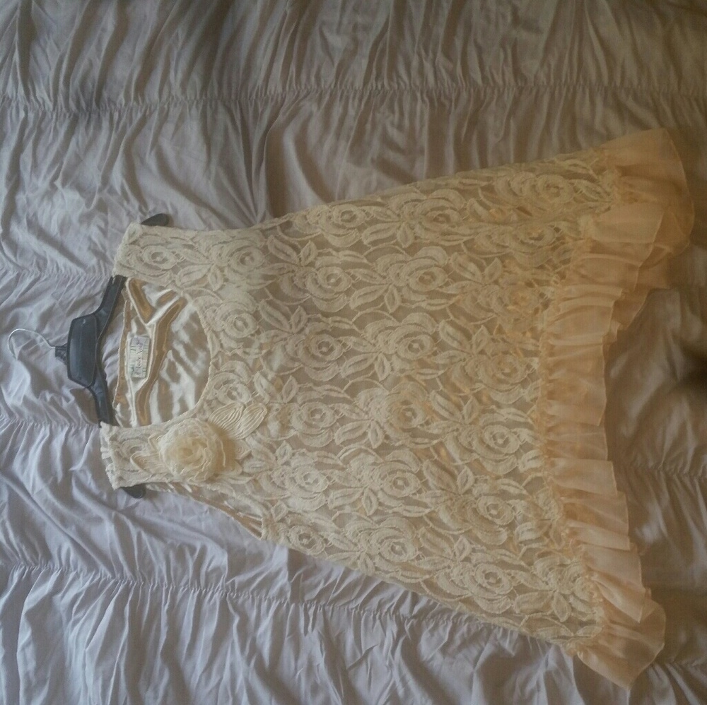 Cute blouse